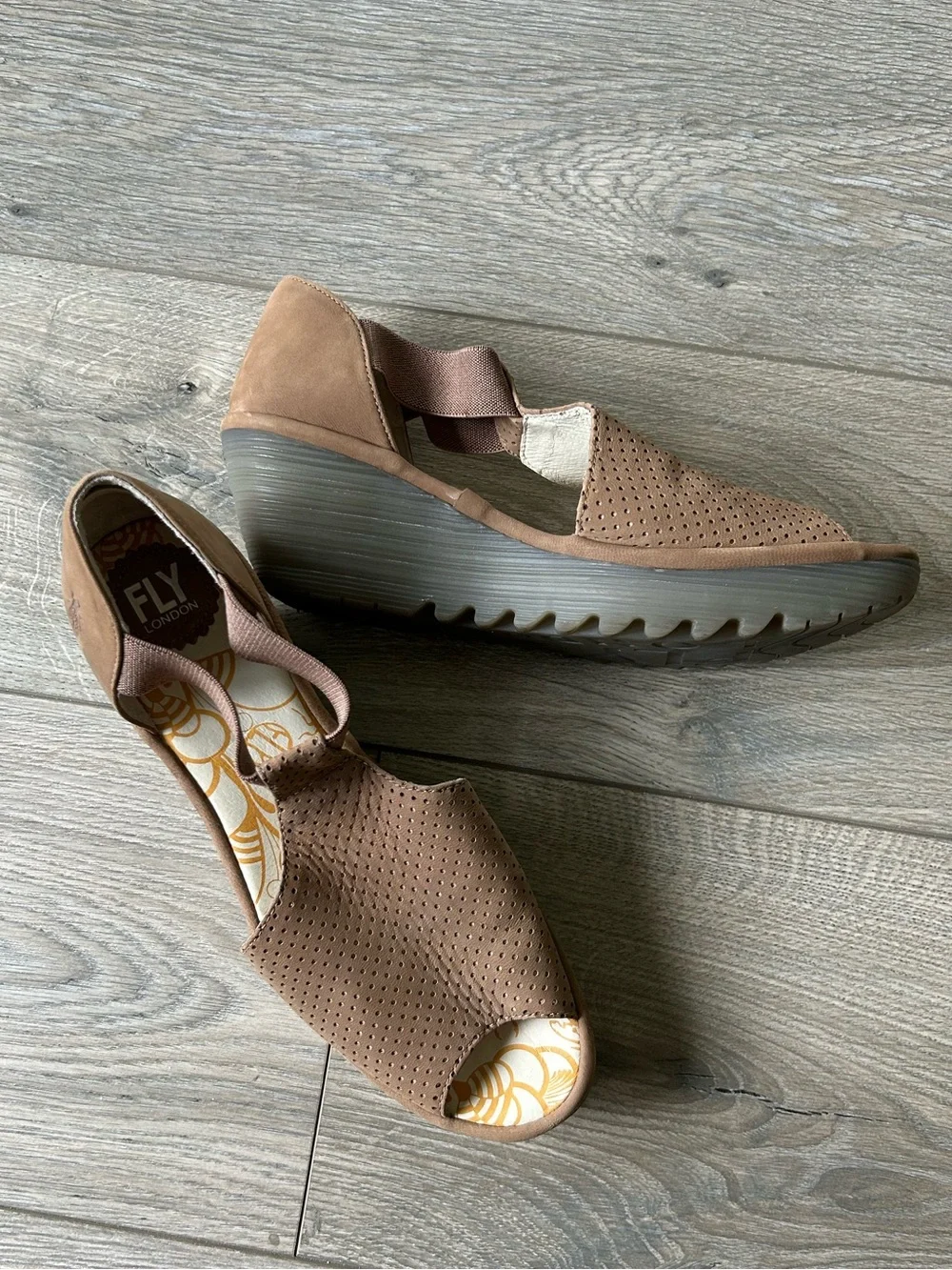 Fly London Perforated Leather Open Toe  Platform Wedge Sandals Size 41